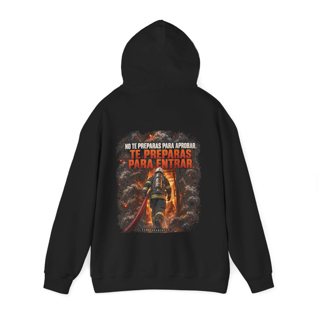 Sudadera negra con capucha vista desde atrás con diseño de bombero entrando en una emergencia